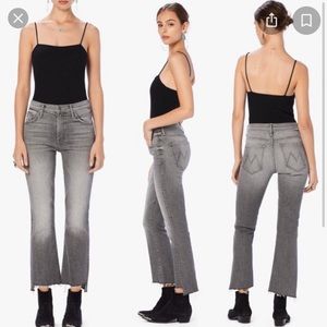 EUC Mother the insider crop step fray SIZE 27